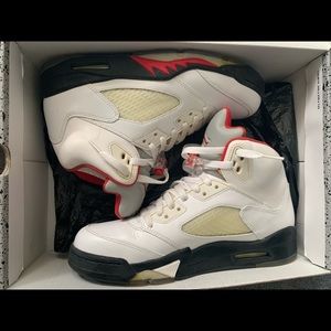 Air Jordan Retro 5 “Fire Red” Men’s Size 9